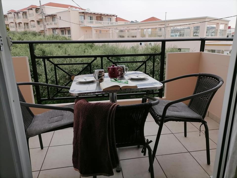 Kydoni Apartments And Studios Agia Marina  Exterior photo